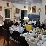 East Claremont Guest House